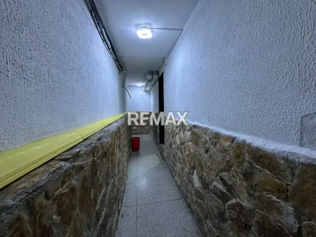 Local Semisótano Los Chaguaramos, Usos Múltiples - 17