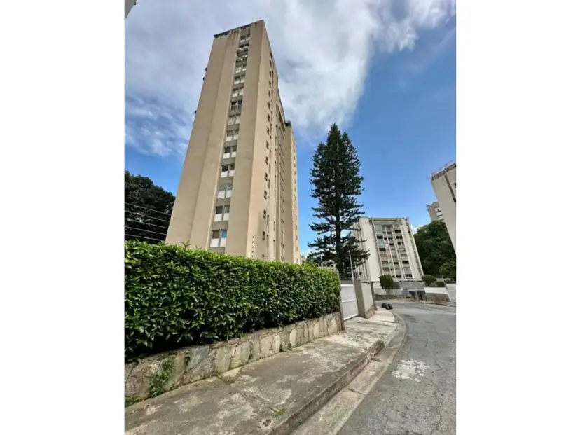 ALQUILER DE APARTAMENTO EN SANTA ROSA DE LIMA