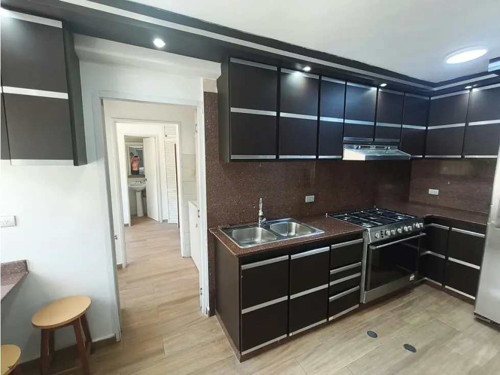 ALQUILER DE APARTAMENTO EN SANTA ROSA DE LIMA - 14