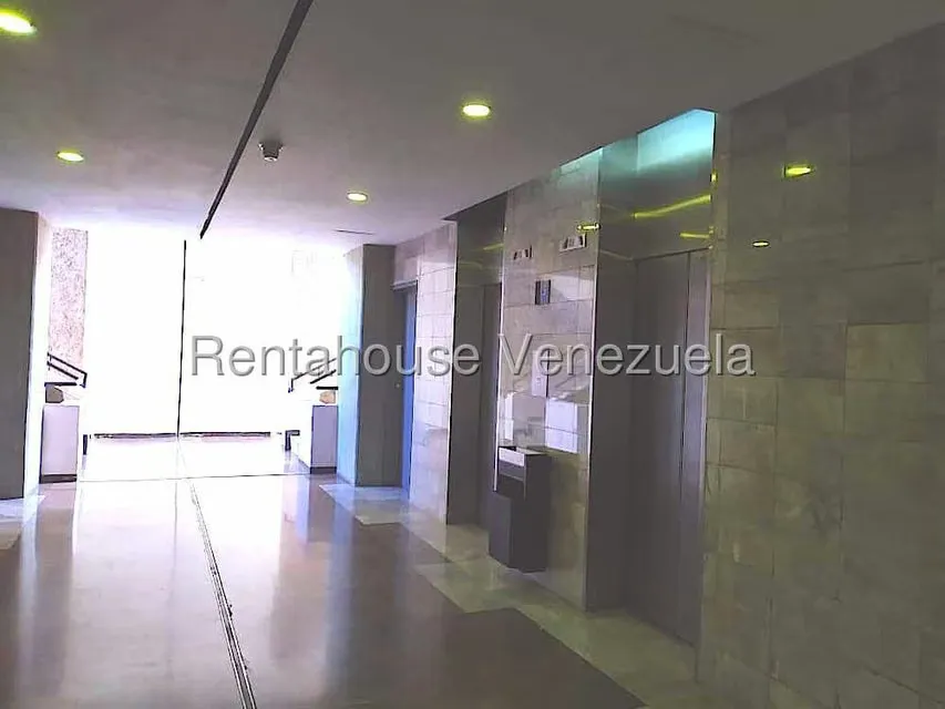 Oficina en Alquiler en La Lagunita Country Club, Distrito Metropolitano - 23