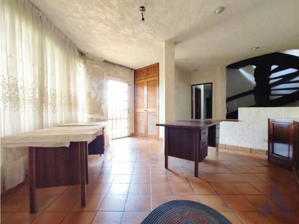Se vende casa 380m2 parte alta Macaracuay 4402 - 11