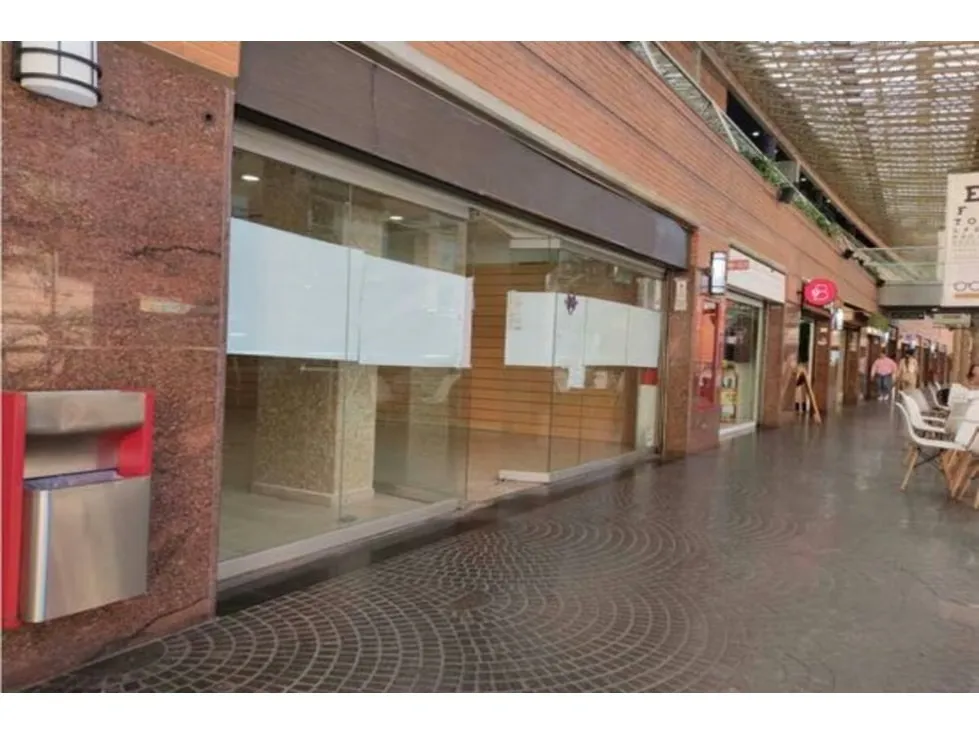 Se Vende Local Comercial de 113 M2 Centro Comercial San Ignacio