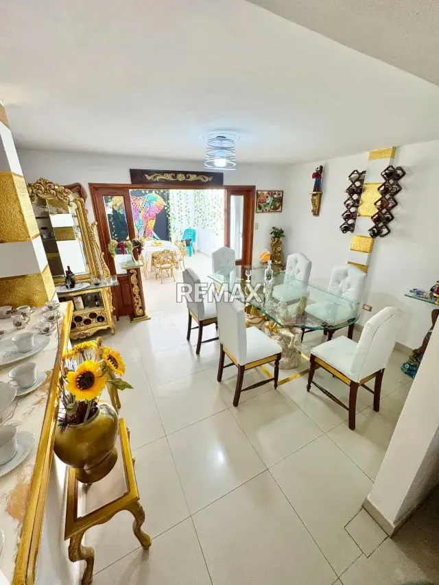 Venta Casa Cerro Verde calle II - 4
