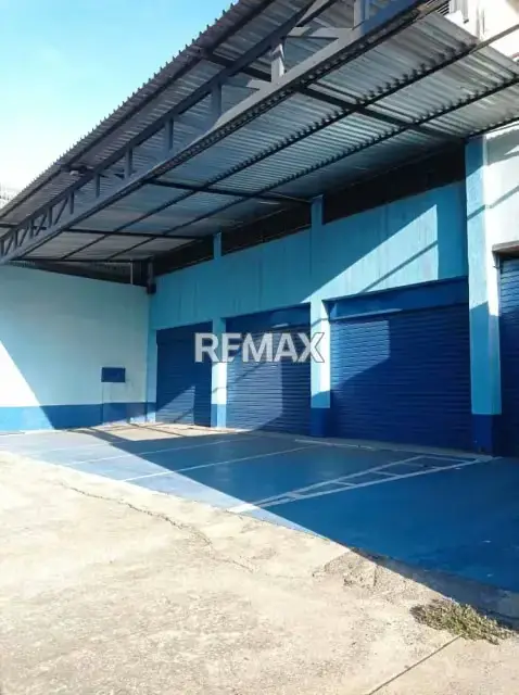 ALQUILER DE EDIFICIO COMERCIAL E INDUSTRIAL EN AV. ARAGUA