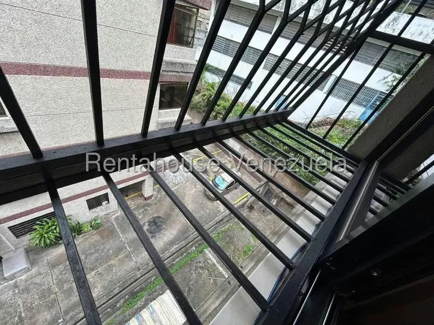 Apartamento (1 Nivel) en Venta en Colinas de Bello Monte, Distrito Metropolitano - 12