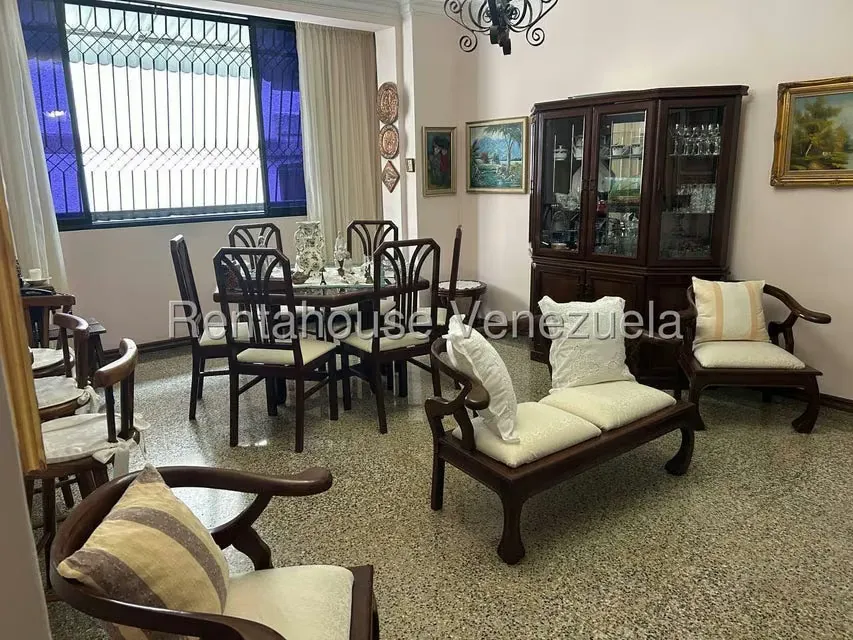 Apartamento (1 Nivel) en Venta en Colinas de Bello Monte, Distrito Metropolitano - 3