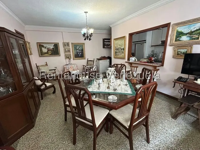 Apartamento (1 Nivel) en Venta en Colinas de Bello Monte, Distrito Metropolitano - 4