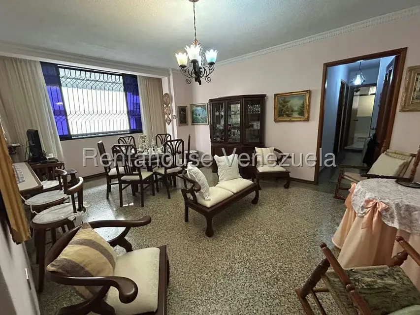 Apartamento (1 Nivel) en Venta en Colinas de Bello Monte, Distrito Metropolitano - 5