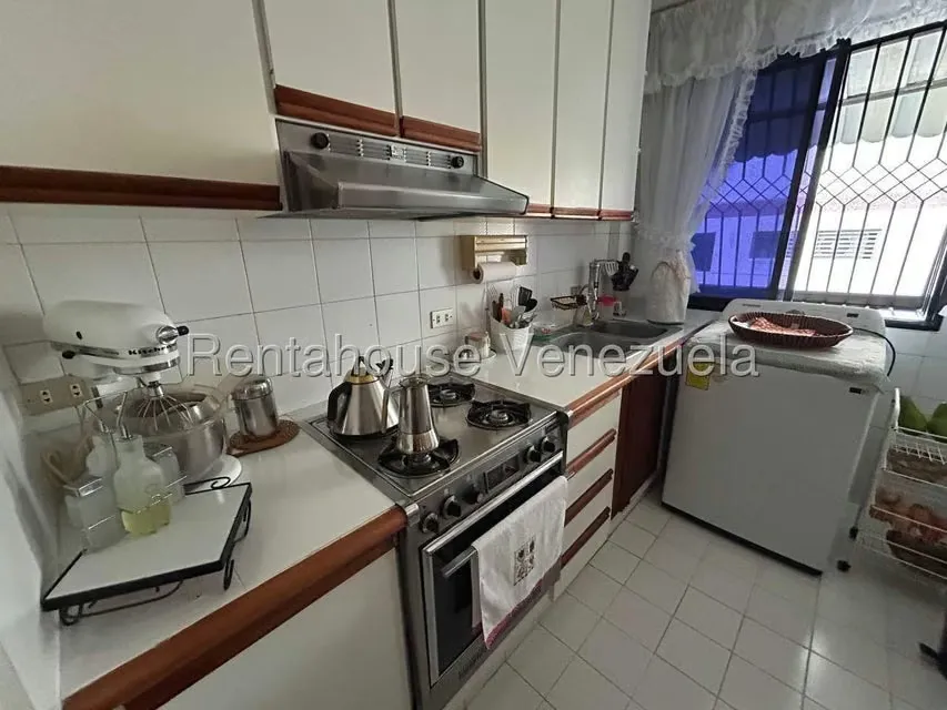Apartamento (1 Nivel) en Venta en Colinas de Bello Monte, Distrito Metropolitano - 8