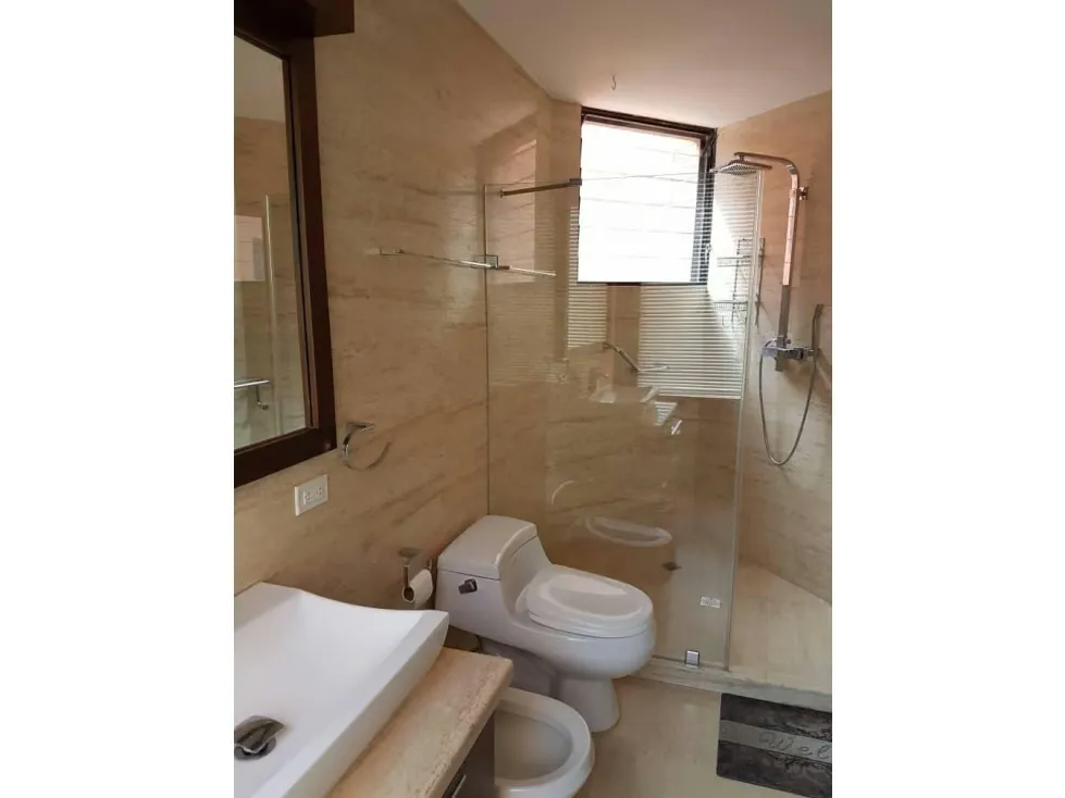 Se alquila Apto 200m² 3h+s/3b+s/3p Colinas de Valle Arriba - 17