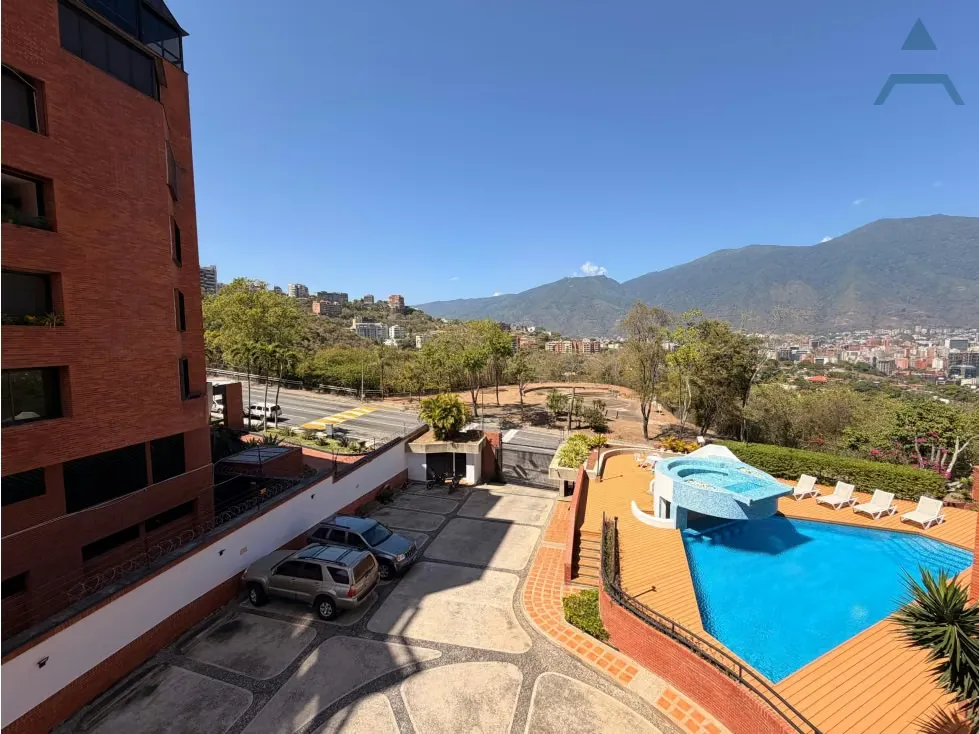 Se alquila Apto 200m² 3h+s/3b+s/3p Colinas de Valle Arriba - 3