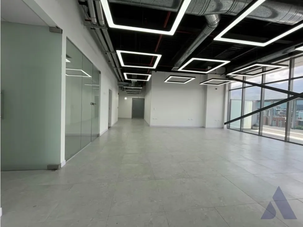 Vendo/alquilo oficina/local c/ terraza 250m2 Las Mercedes 5753 - 2