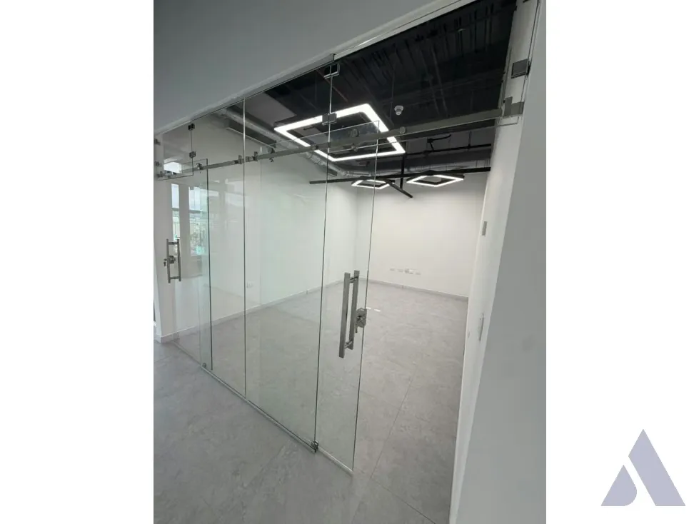 Vendo/alquilo oficina/local c/ terraza 250m2 Las Mercedes 5753 - 13