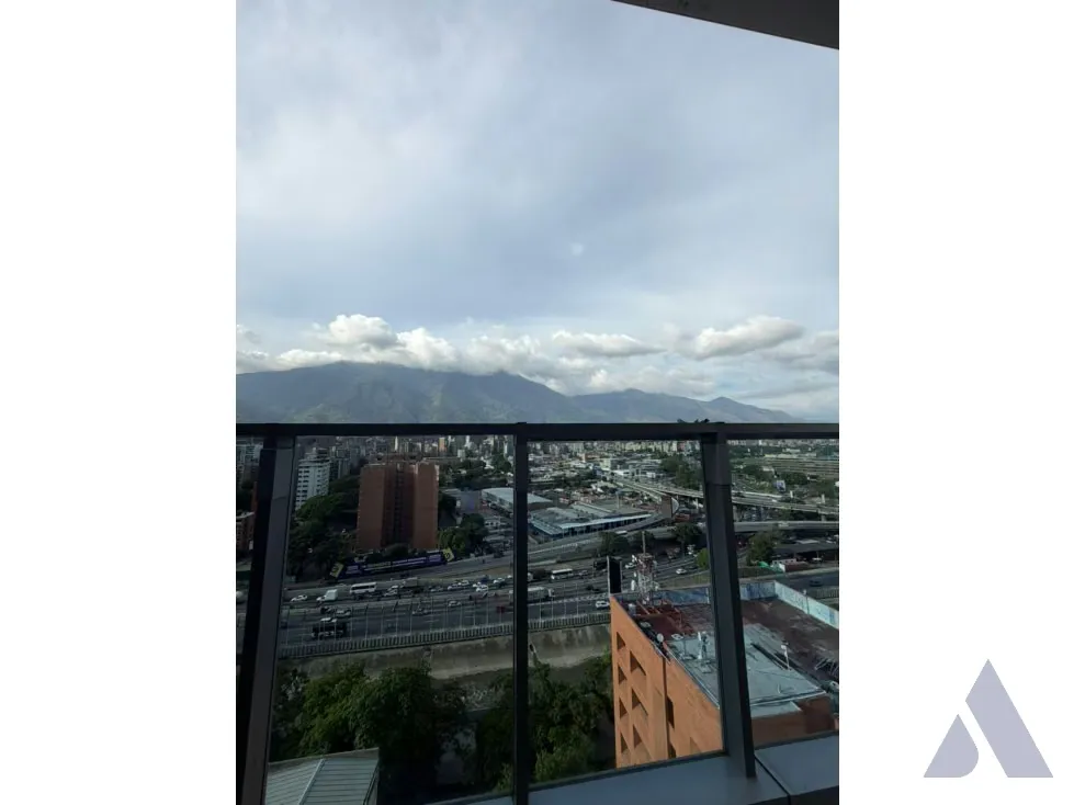 Vendo/alquilo oficina/local c/ terraza 250m2 Las Mercedes 5753 - 19
