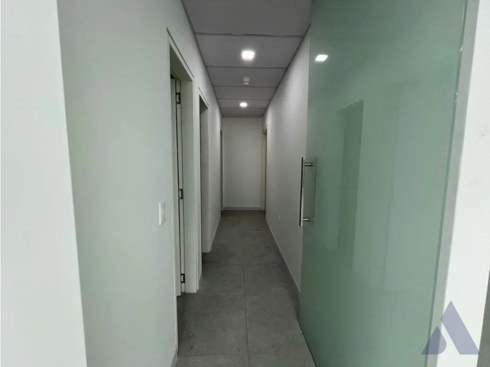 Vendo/alquilo oficina/local c/ terraza 250m2 Las Mercedes 5753 - 3