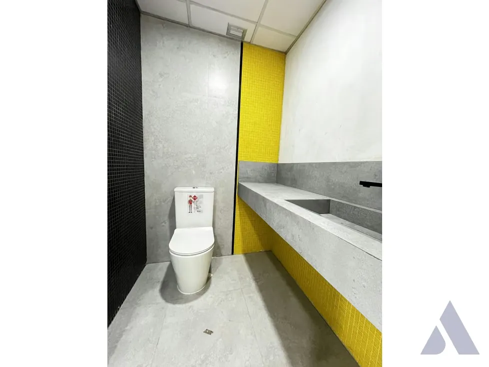 Vendo/alquilo oficina/local c/ terraza 250m2 Las Mercedes 5753 - 24