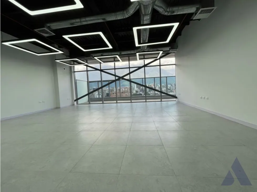 Vendo/alquilo oficina/local c/ terraza 250m2 Las Mercedes 5753 - 7