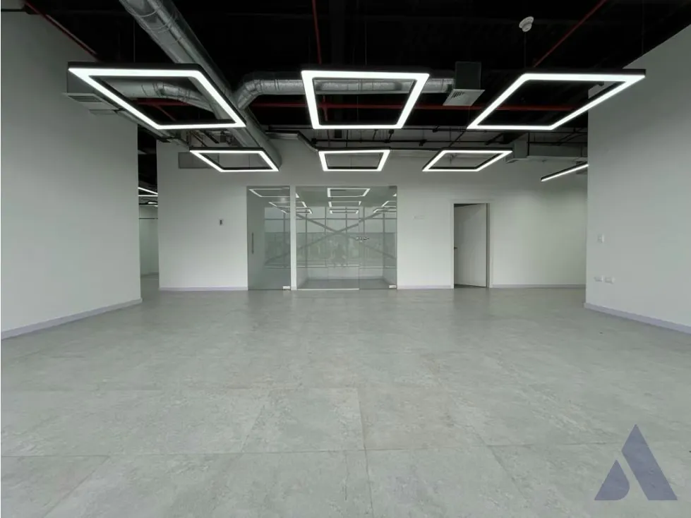 Vendo/alquilo oficina/local c/ terraza 250m2 Las Mercedes 5753 - 8