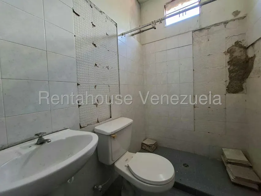 Edificio en Venta en Avenida Miranda, Aragua - 13