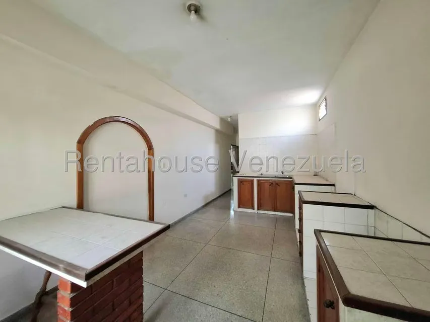 Edificio en Venta en Avenida Miranda, Aragua - 16