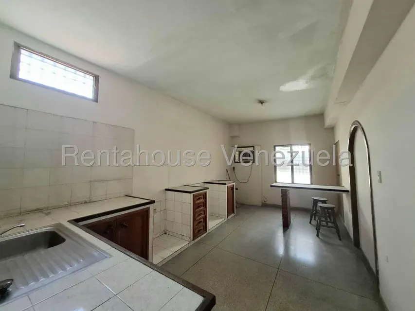 Edificio en Venta en Avenida Miranda, Aragua - 19