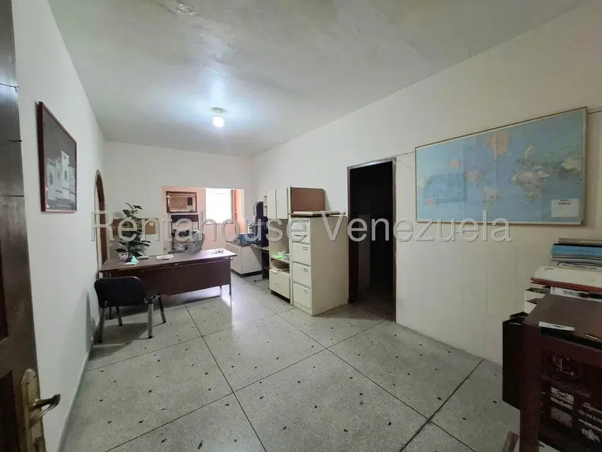 Edificio en Venta en Avenida Miranda, Aragua - 20