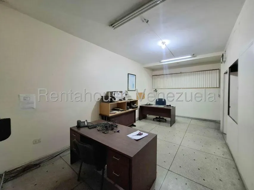 Edificio en Venta en Avenida Miranda, Aragua - 5