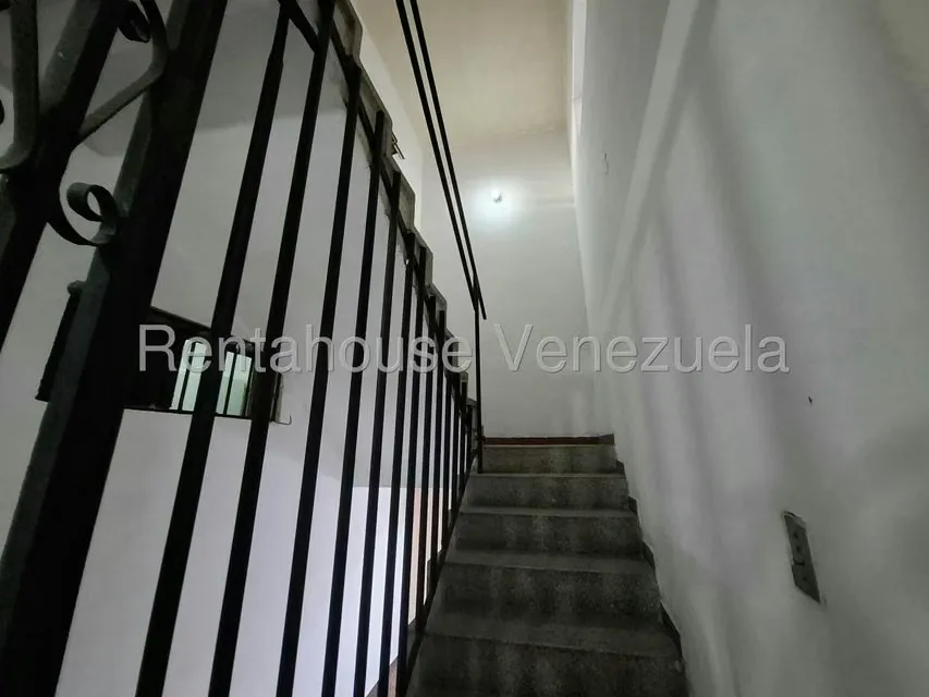 Edificio en Venta en Avenida Miranda, Aragua - 43
