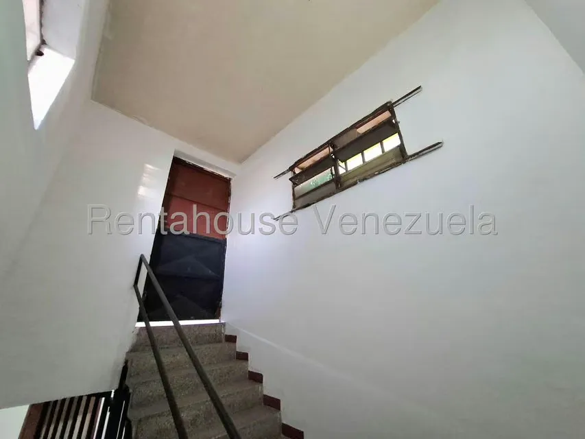 Edificio en Venta en Avenida Miranda, Aragua - 47