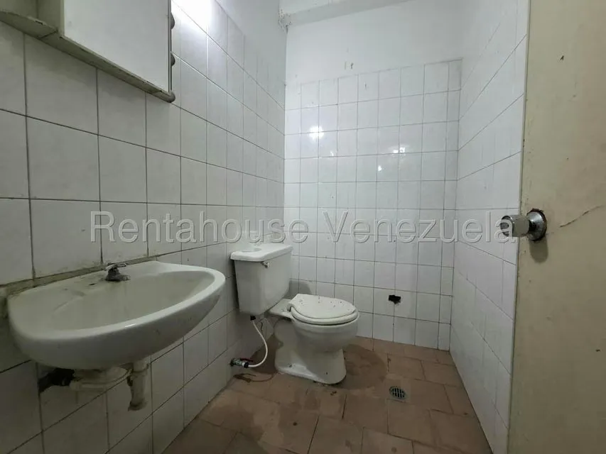 Edificio en Venta en Avenida Miranda, Aragua - 51