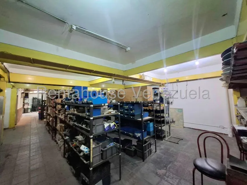 Edificio en Venta en Avenida Miranda, Aragua - 55