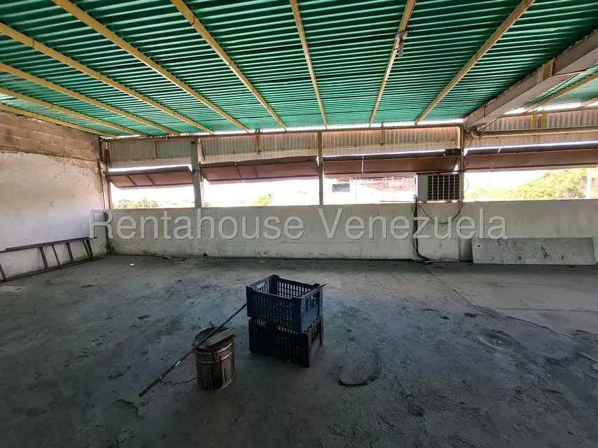 Edificio en Venta en Avenida Miranda, Aragua - 58