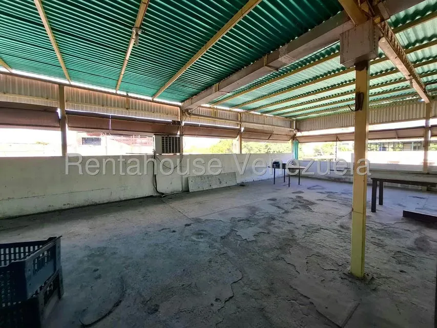 Edificio en Venta en Avenida Miranda, Aragua - 59