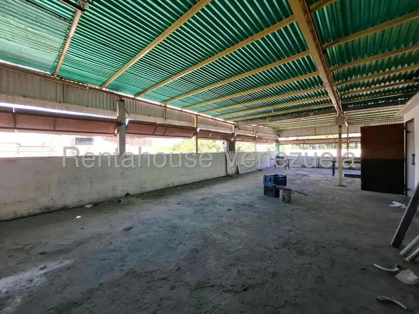 Edificio en Venta en Avenida Miranda, Aragua - 63