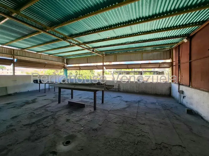Edificio en Venta en Avenida Miranda, Aragua - 67