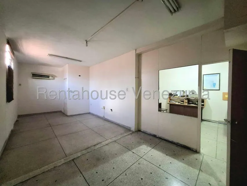 Edificio en Venta en Avenida Miranda, Aragua - 8