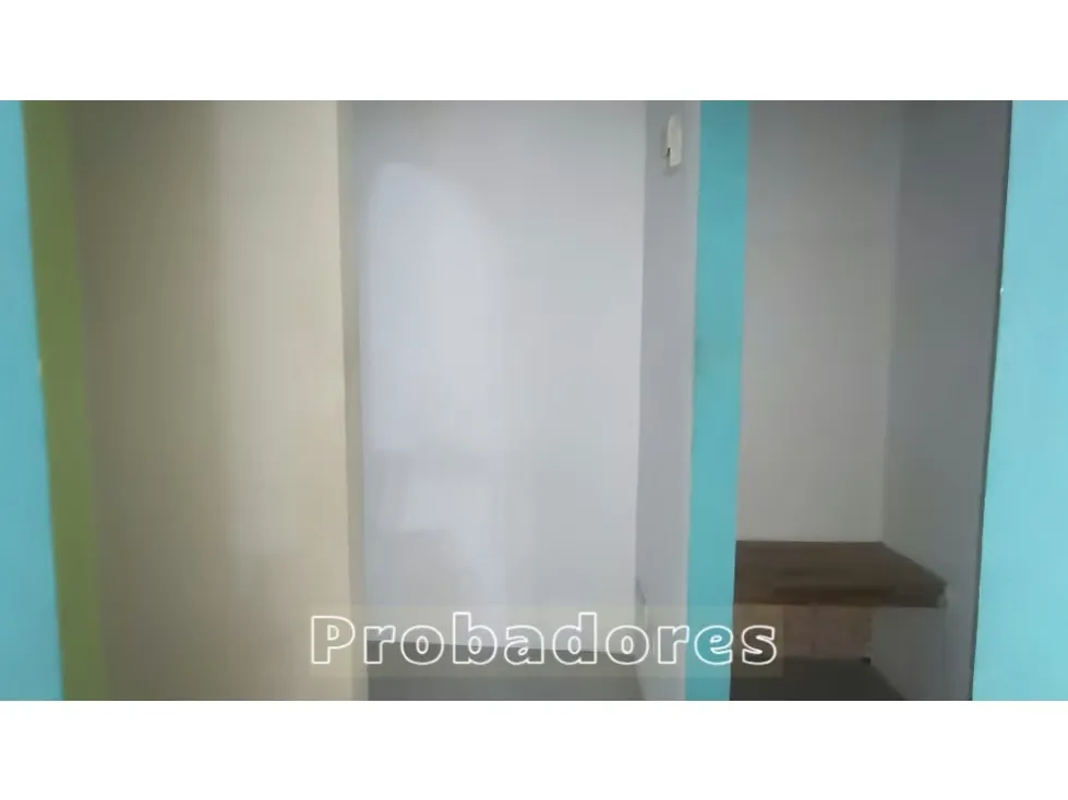 Se alquila local 45m2 Los Dos Caminos 6244 - 9