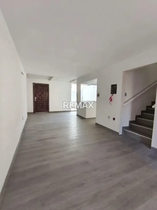 TOWNHOUSE A ESTRENAR - 2