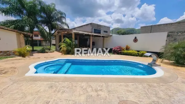 Hermosa Casa con piscina en Venta la Urb. Las Morocha, San Diego - 17