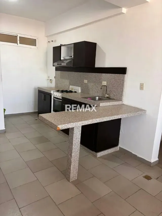 EN VENTA APARTAMENTO DE CERCANO A LA PLAYA OPERATIVO EN CONJUNTO RESIDENCIAL GOLFETE DE CUARE CHICHIRIVICHE - 3