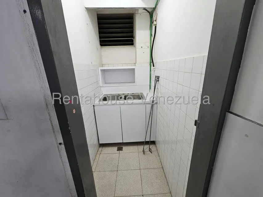 Local Comercial en Alquiler en La Urbina, Distrito Metropolitano - 13