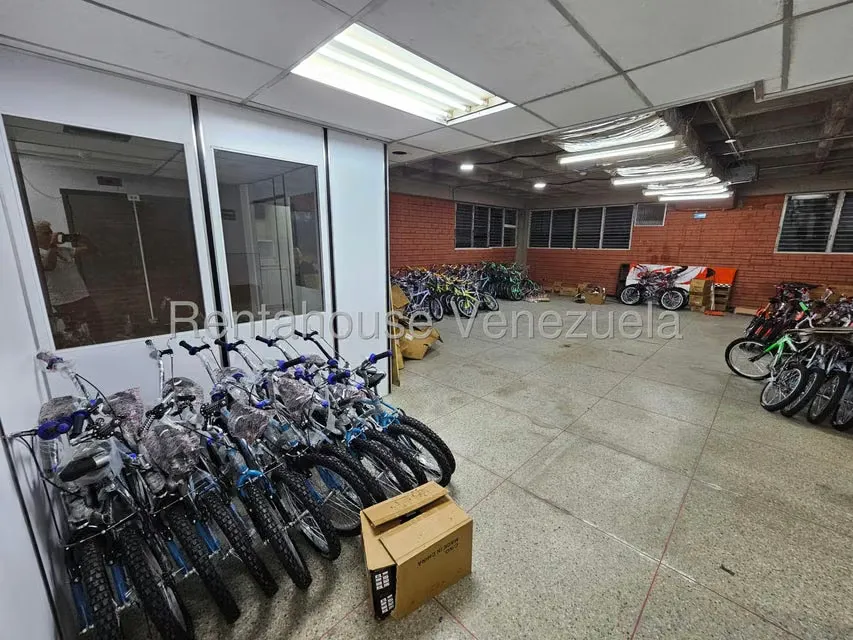 Local Comercial en Alquiler en La Urbina, Distrito Metropolitano - 5