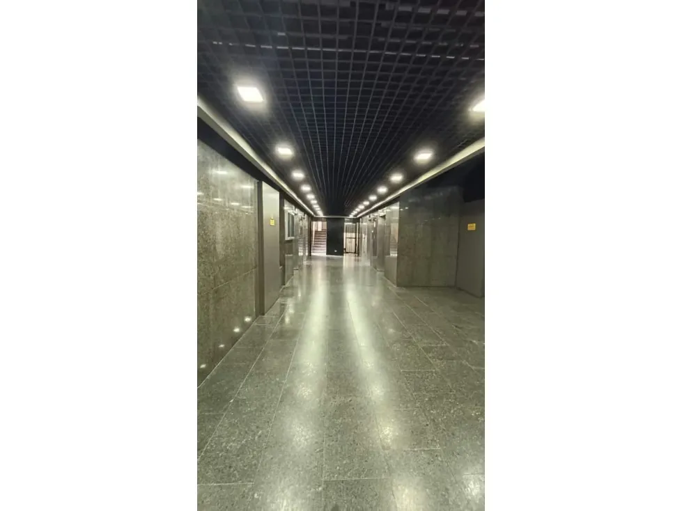 Oficina en Alquiler en Plaza Venezuela 128mts/2B - 3