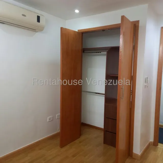 Apartamento (1 Nivel) en Venta en Escampadero, Distrito Metropolitano - 93