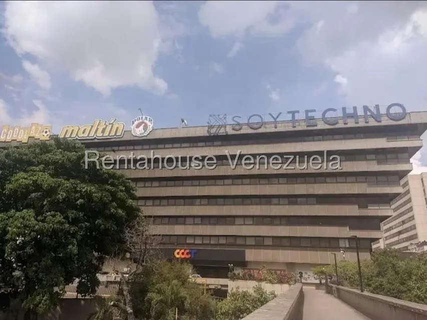 Local Comercial en Alquiler en Chuao, Distrito Metropolitano