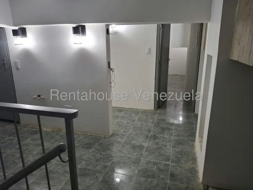 Local Comercial en Alquiler en Chuao, Distrito Metropolitano - 16
