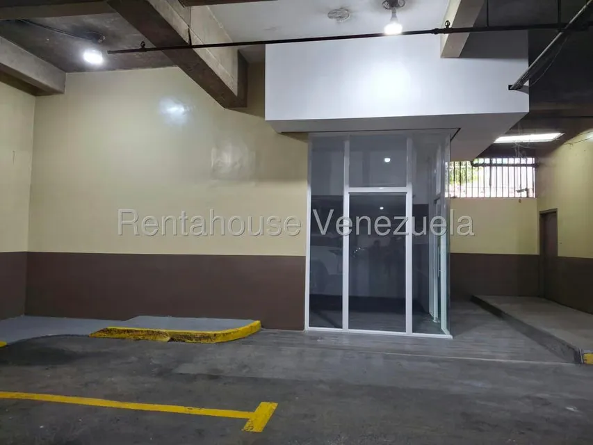 Local Comercial en Alquiler en Chuao, Distrito Metropolitano - 2