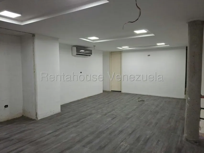 Local Comercial en Alquiler en Chuao, Distrito Metropolitano - 4