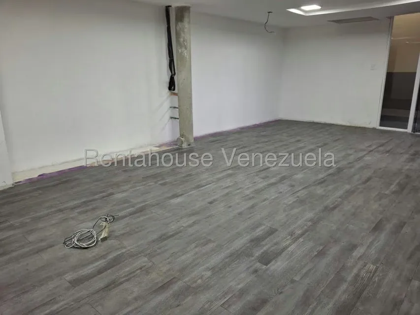 Local Comercial en Alquiler en Chuao, Distrito Metropolitano - 7