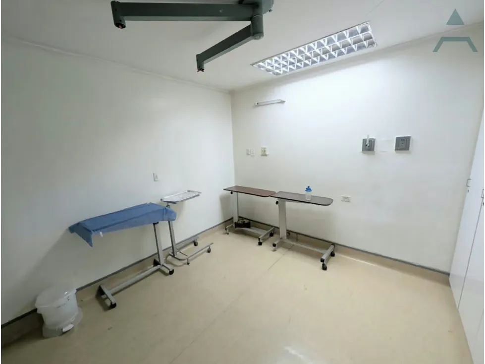 Se vende Casa Comercial/Clinica 1.200m² Chuao - 4